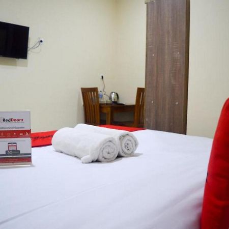Reddoorz Near Sam Poo Kong 2 Hotel Semarang Buitenkant foto