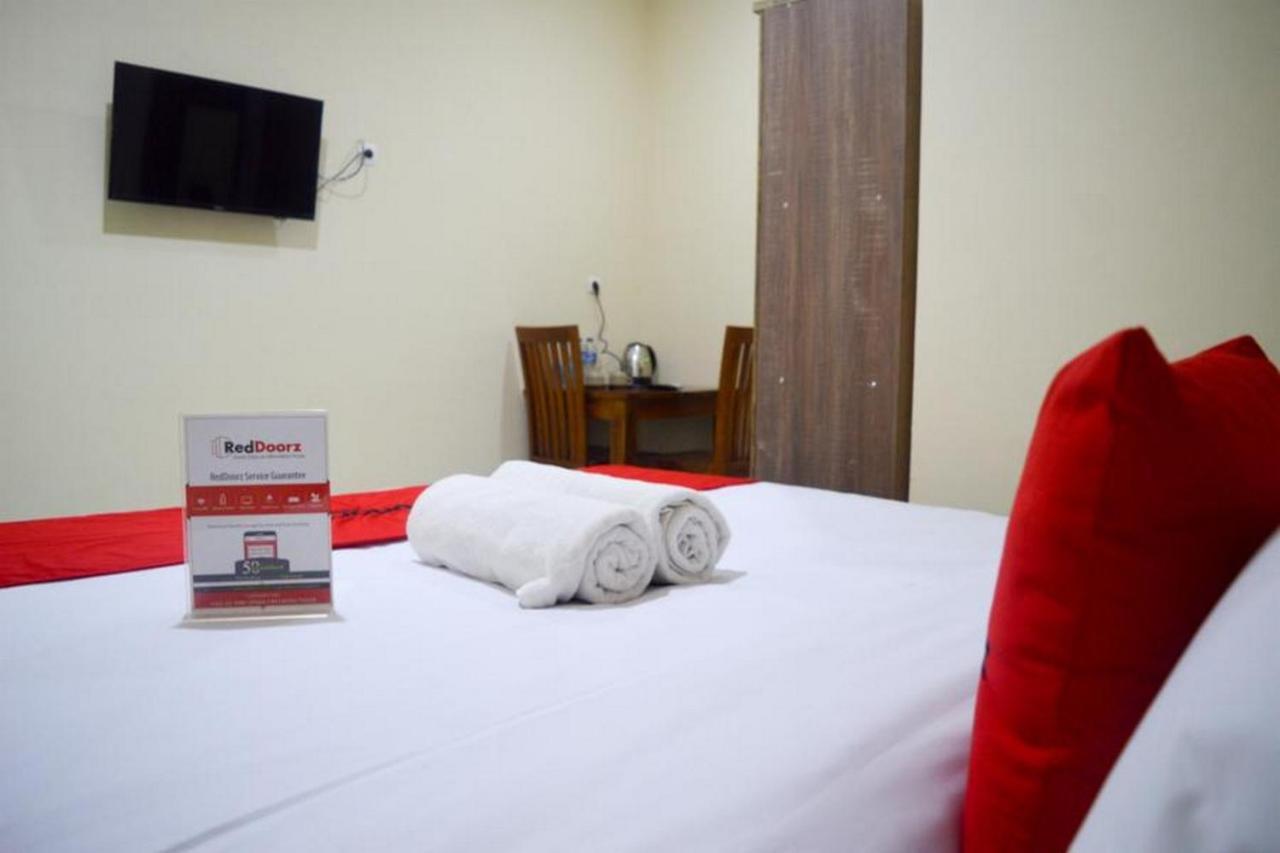 Reddoorz Near Sam Poo Kong 2 Hotel Semarang Buitenkant foto