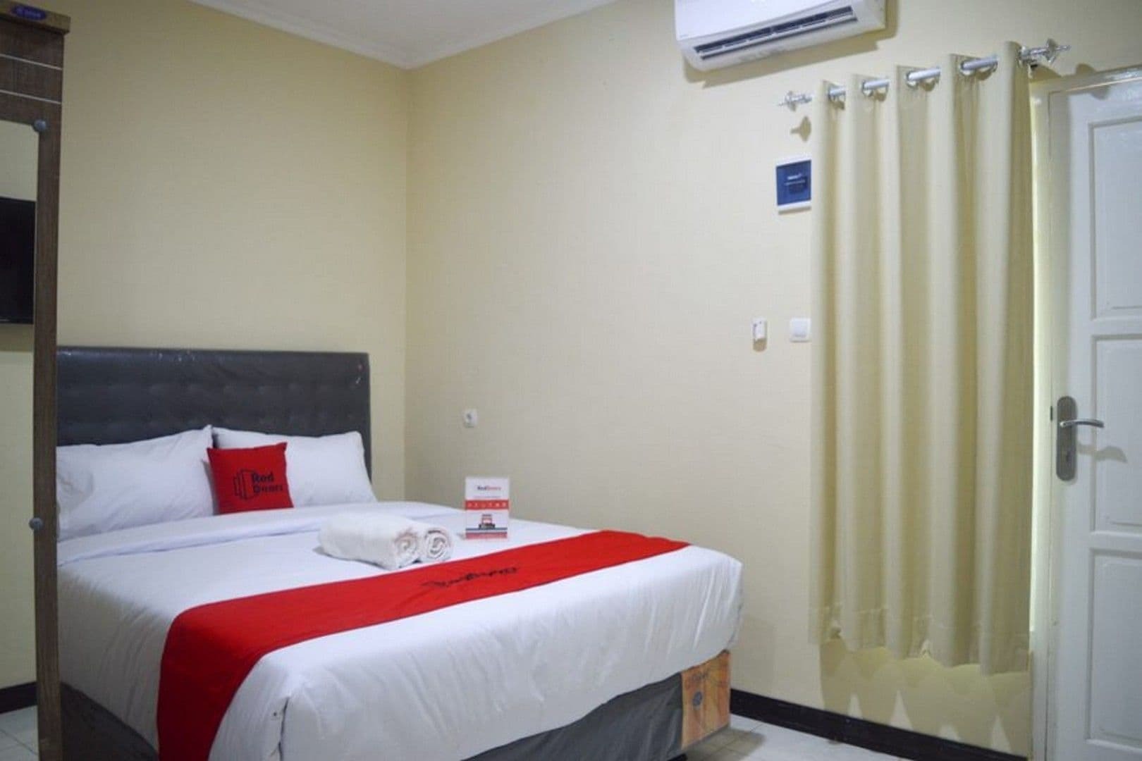 Reddoorz Near Sam Poo Kong 2 Hotel Semarang Buitenkant foto